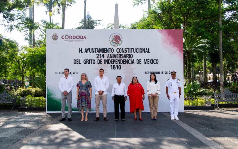 Autoridades conmemoran 214 aniversario del Grito de Independencia de México