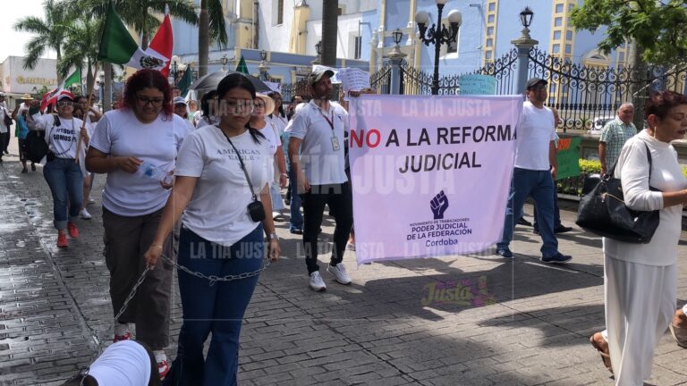 Marchan en defensa del poder judicial de la federación