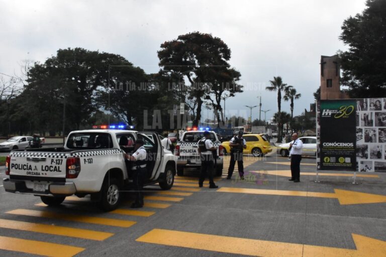 Violent# asalto en Plaza Valle