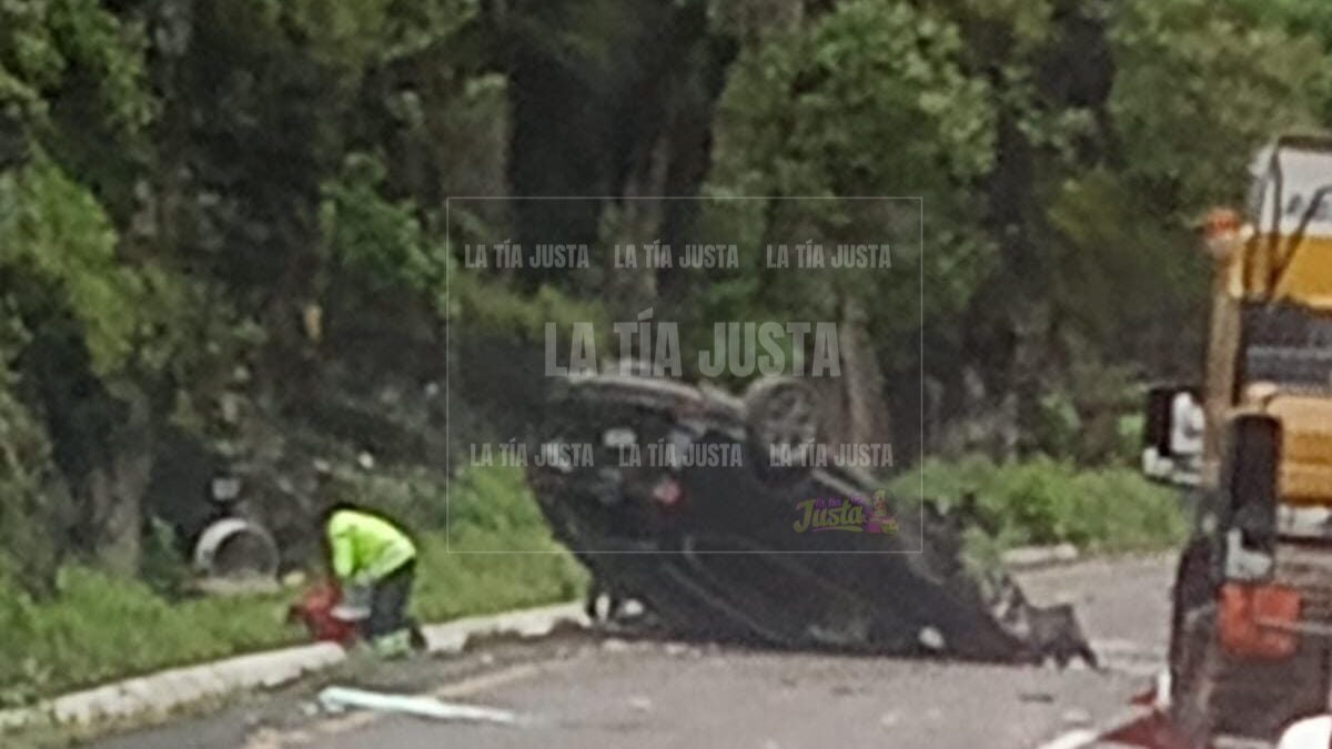 Fuerte accidente por alcance en las Cumbres de Maltrata 
