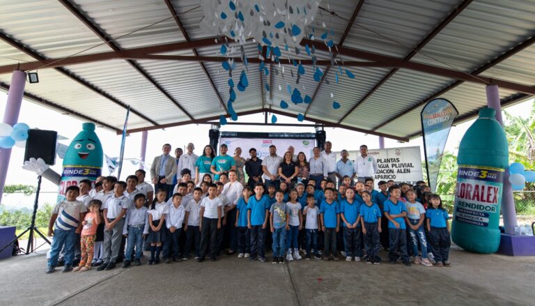 Reciben escuelas primarias de la zona rural 3 plantas de captación de agua pluvial