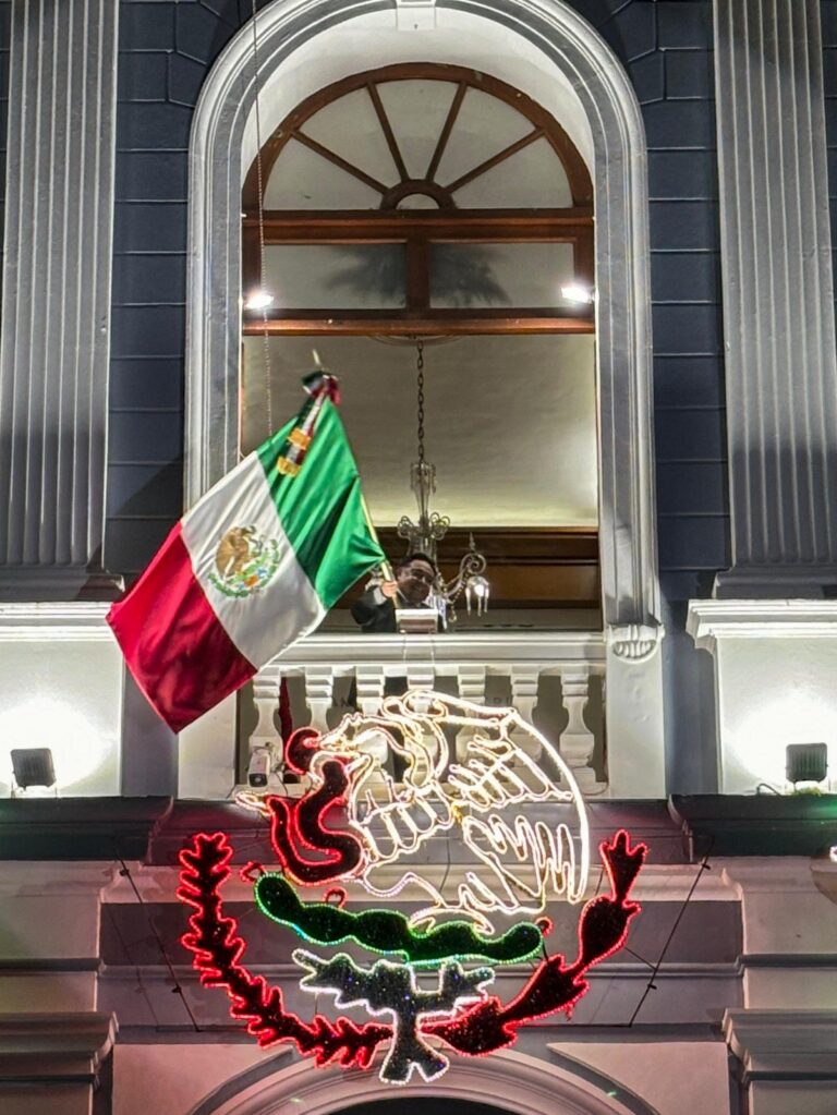 Córdoba da el Grito de Independencia en el marco del 214 aniversario