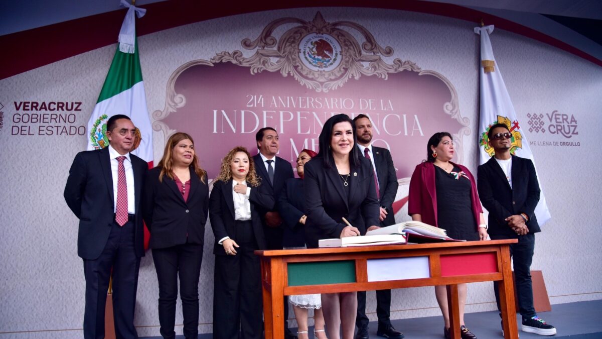Realiza Congreso Guardia de Honor ante el monumento al Padre de la Patria