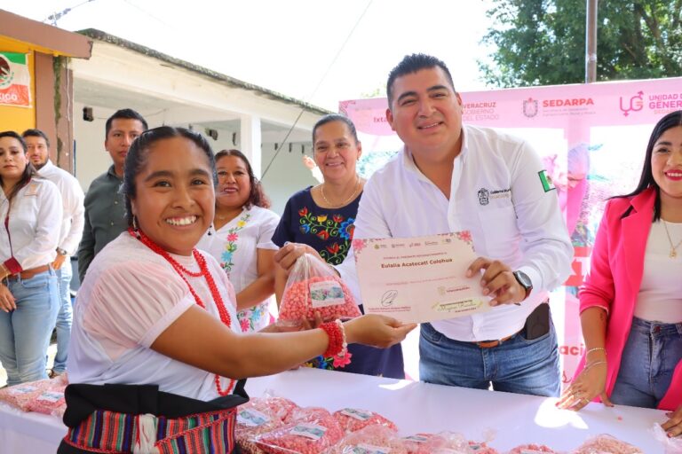 CONMEMORAN EN IXTACZOQUITLÁN, EL DÍA INTERNACIONAL DE LA MUJER RURAL