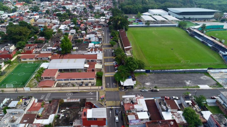 Rehabilitan vialidades en la colonia Toxpan