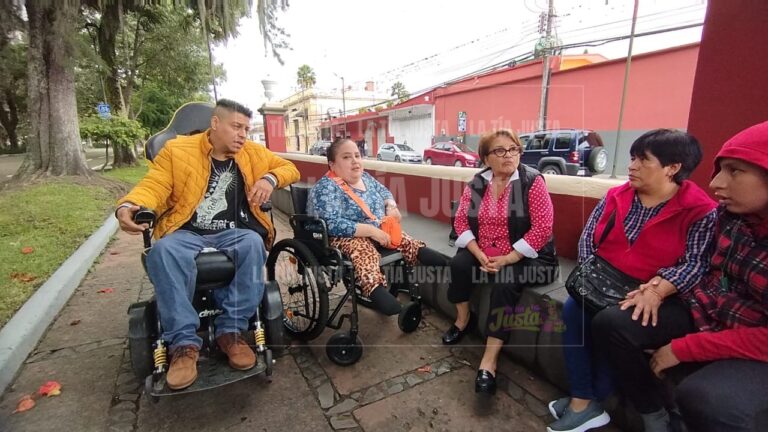 Piden un transporte adaptado