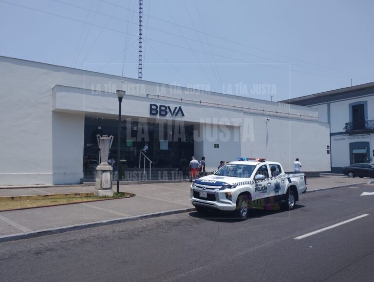 Asalto a cuentahabiente en sucursal bancaria de la Colonia Centro