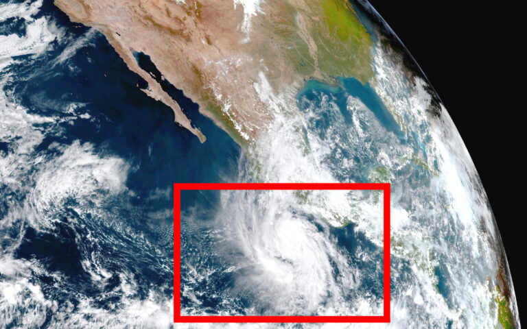 Se forma Kristy al sur de México; será huracán el miércoles