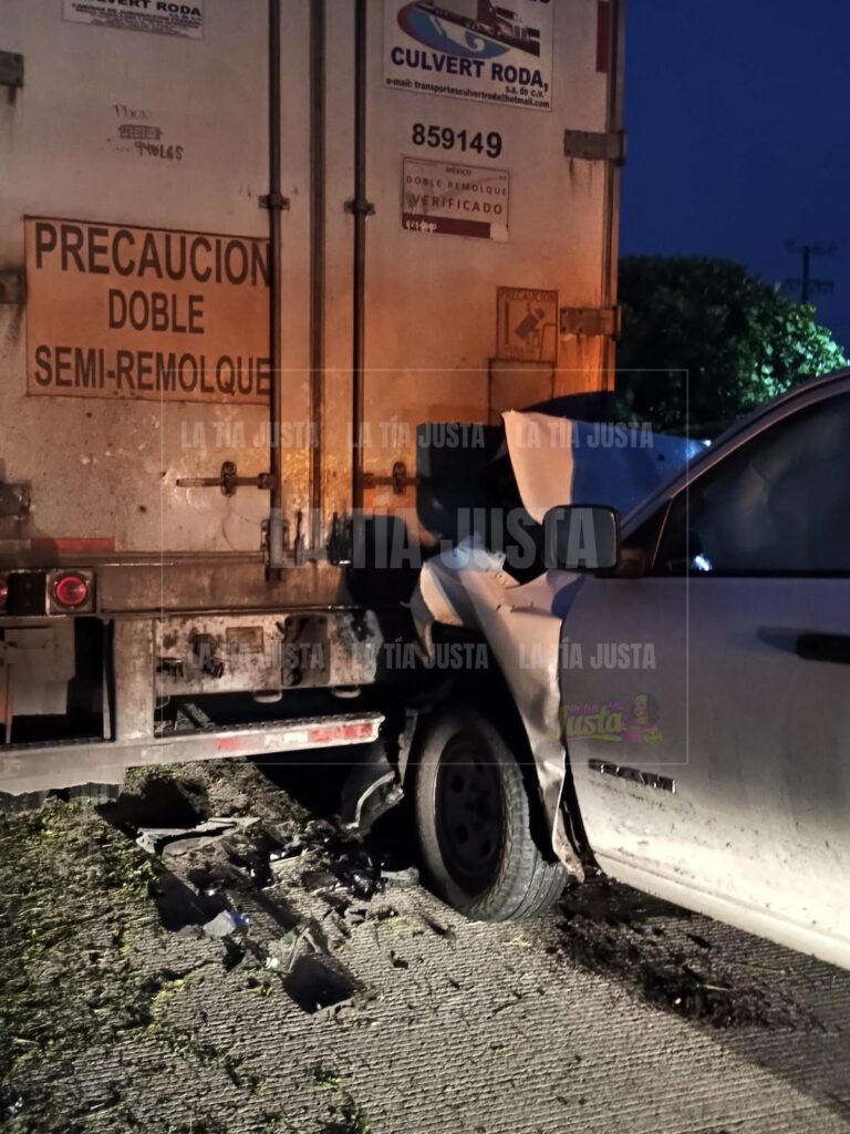 RAM SE IMPACTA CONTRA TRACTOCAMIÓN