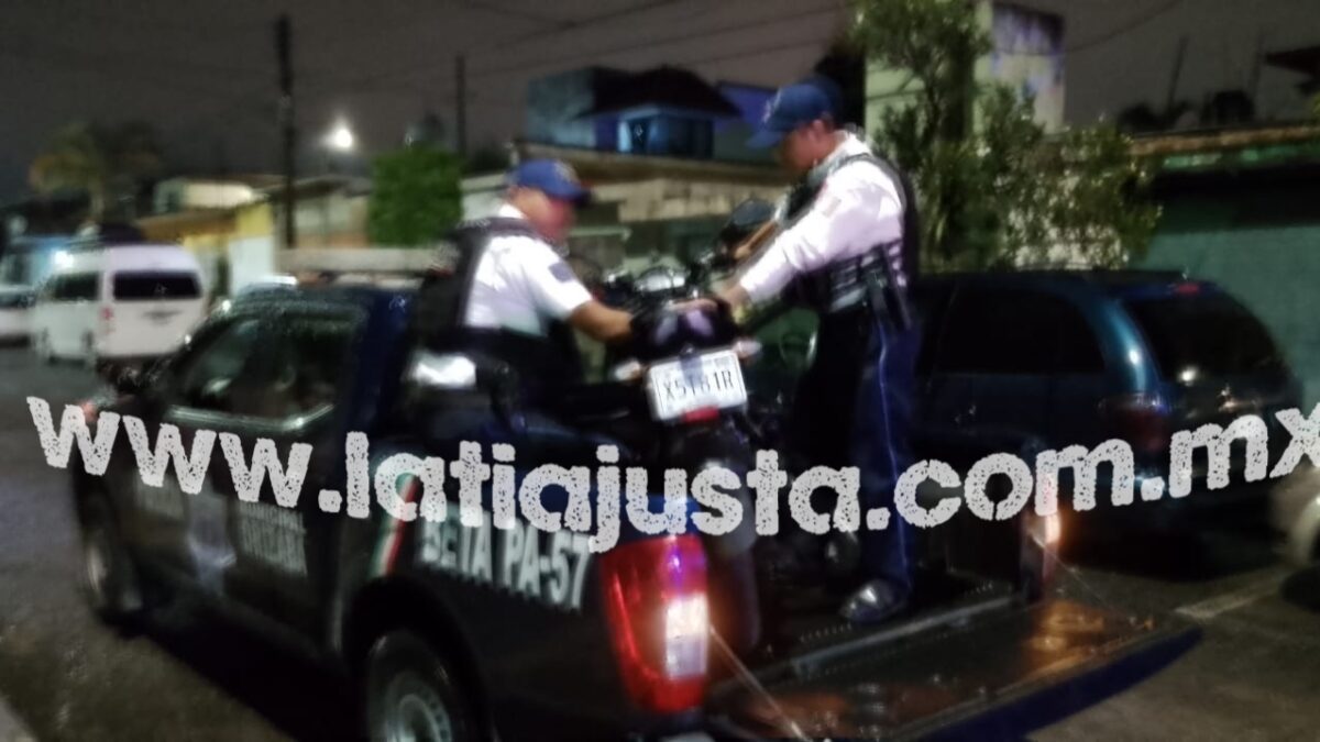 POLICÍA MUNICIPAL DE ORIZABA LOGRA RECUPERACIÓN DE MOTOCICLETA QUE MINUTOS ANTES HABÍA SIDO ROBADA POR DELINCUENTES.