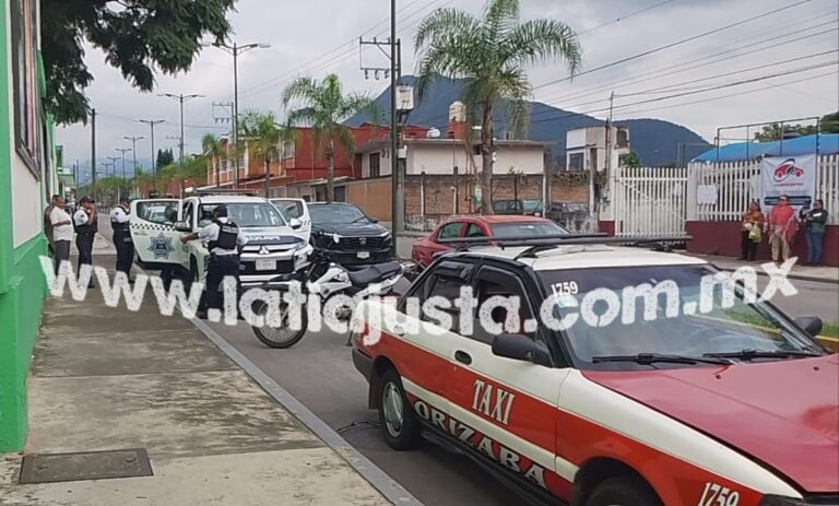 TAXISTA DE ORIZABA ES DETENIDO POR LA POLICÍA MUNICIPAL POR PRESUNTA PORTACIÓN DE SUSTANC1AS 1L1C1TAS.