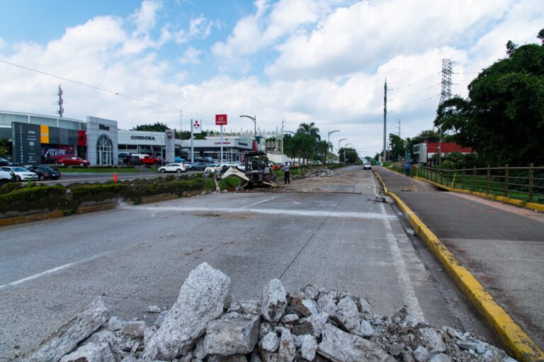 Avanza Ayuntamiento en la solución del socavón