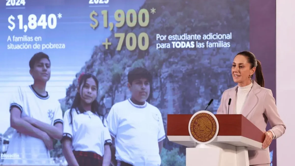 Sheinbaum anuncia nueva beca universal para alumnos de educación básica