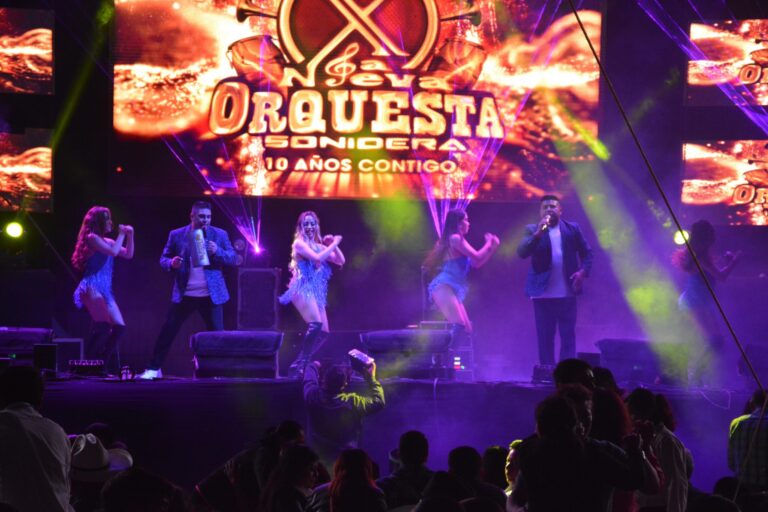 LA NUEVA ORQUESTA SONIDERA PONE RITMO Y SABOR EN LA FERIA DE TODOS EN CHOCAMÁN