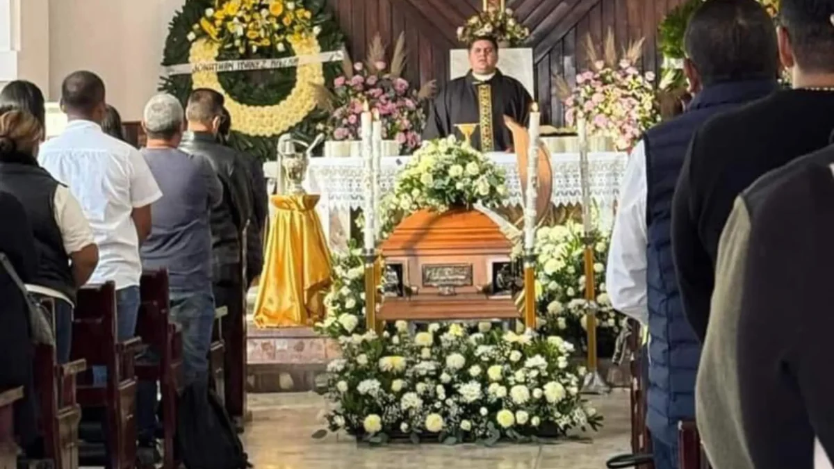 Despiden al alcalde asesinado de Chilpancingo, Alejandro Arcos
