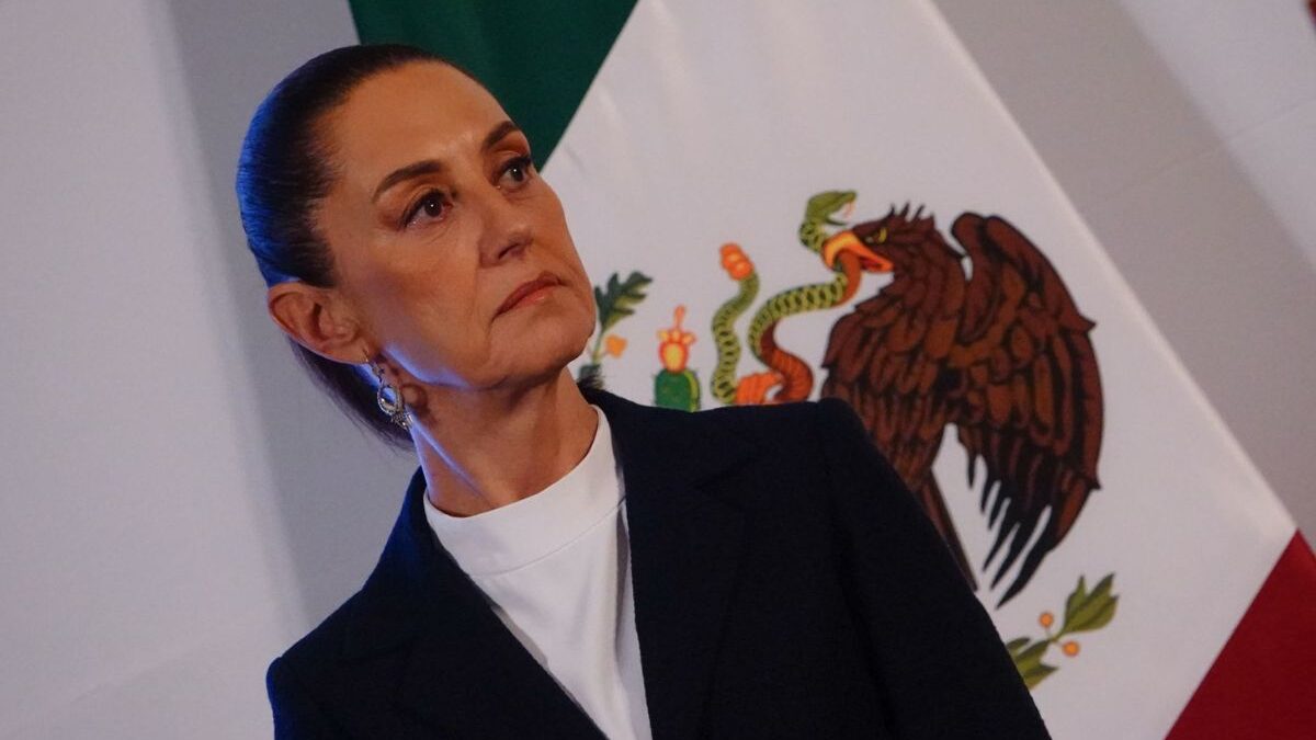 Sheinbaum advierte que no bajará la reforma judicial del Diario Oficial; denunciará a jueza