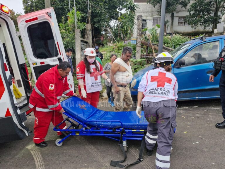 CAE DE CUATRO METROS DE ALTURA