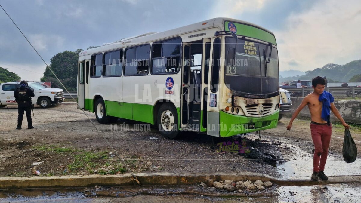 SE INCENDIA AUTOBÚS DE PASAJE
