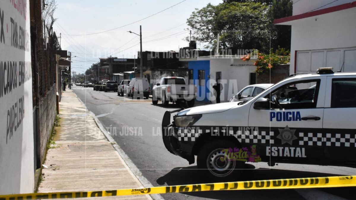 Autoridades y familiares buscan fosas clandestinas en predio de Orizaba 