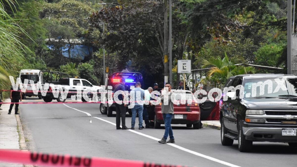 IDENTIFICAN A 3J3CUTAD0 EN CAMINO AL VALLE DE TUXPANGO.