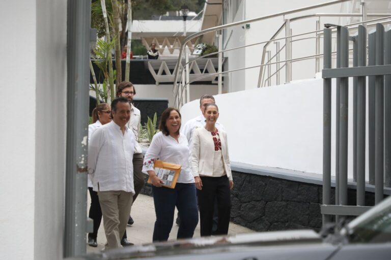 ACOMPAÑA ROCÍO NAHLE A CLAUDIA SHEINBAUM A GIRA PRESIDENCIAL EN VERACRUZ