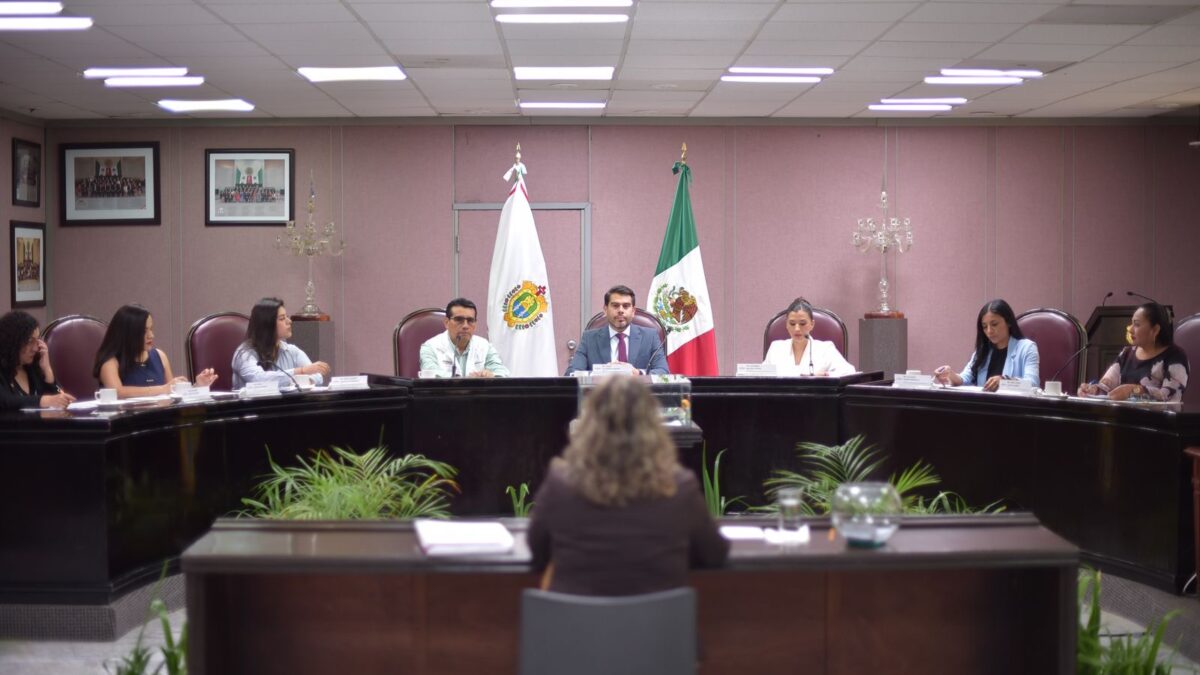 Entrevista Comisión a 17 aspirantes a la Contraloría Interna de la FGE