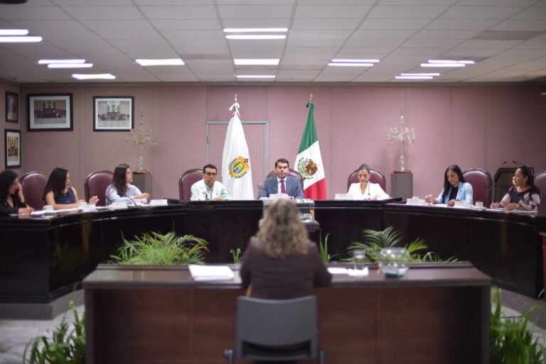 Entrevista Comisión a 17 aspirantes a la Contraloría Interna de la FGE