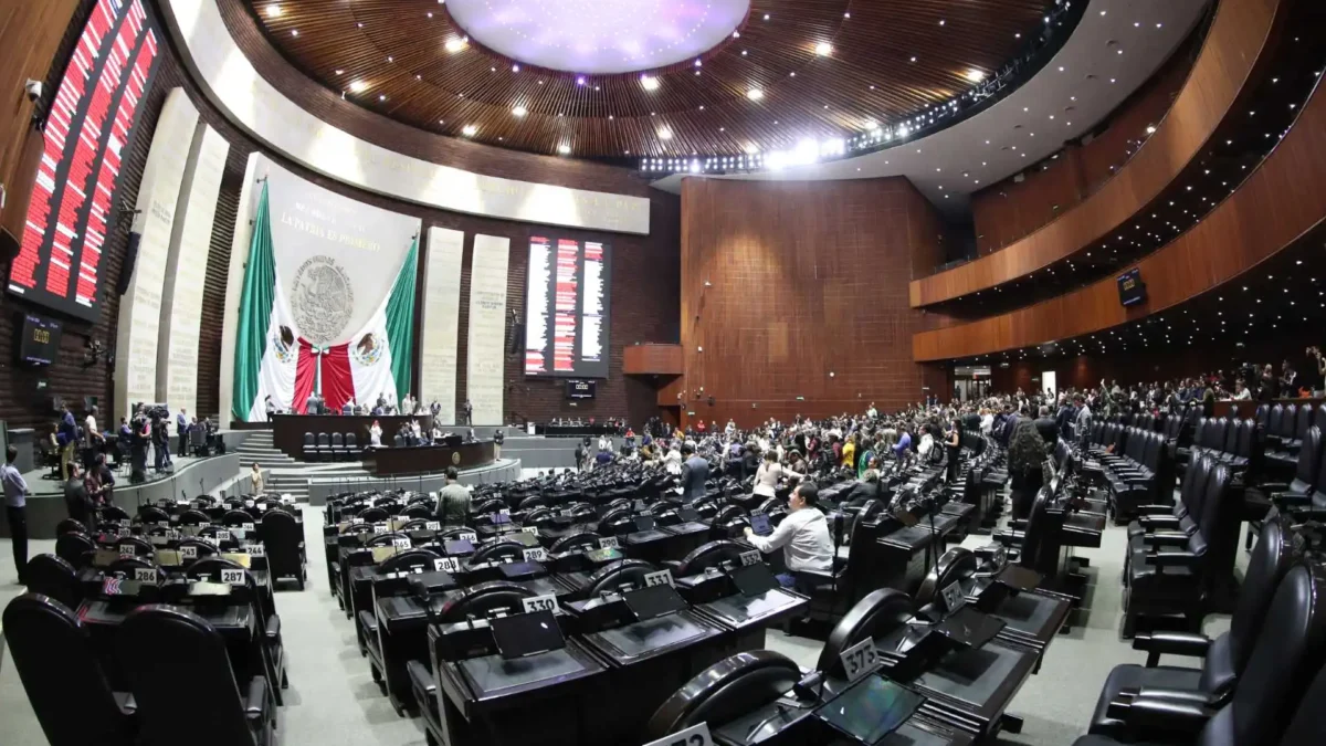 Diputados reciben iniciativa presidencial para reestructurar al Gobierno federal