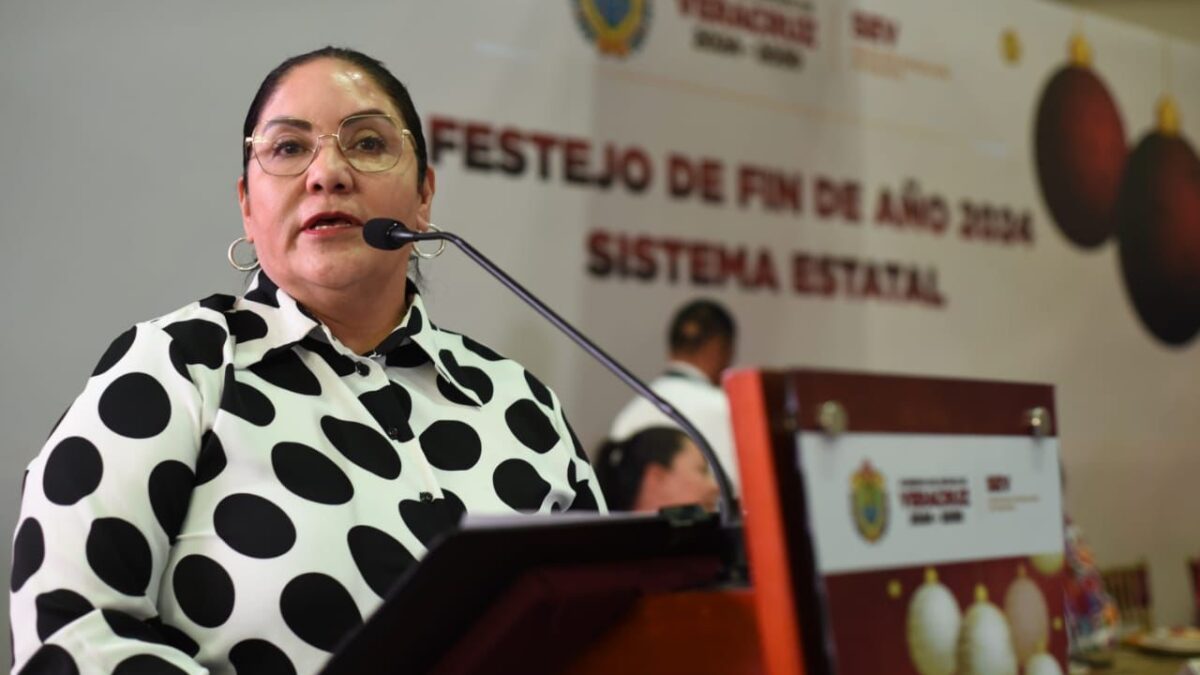 SEV reconoce a trabajadores del sistema estatal con festejo de Fin de Año