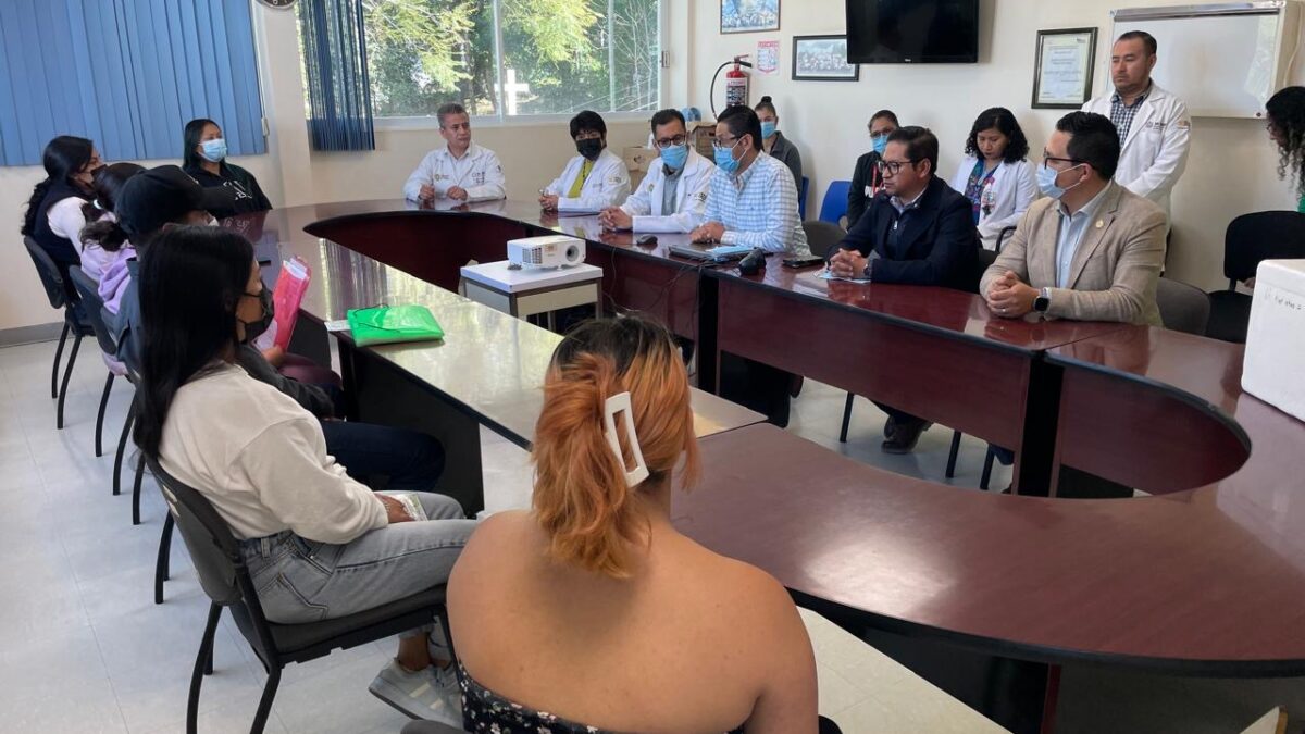 Secretaría de Salud entrega medicamento para pacientes con cáncer