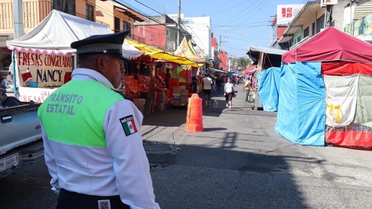 Cierres viales y despliegue de oficiales durante festividades guadalupanas en Xalapa