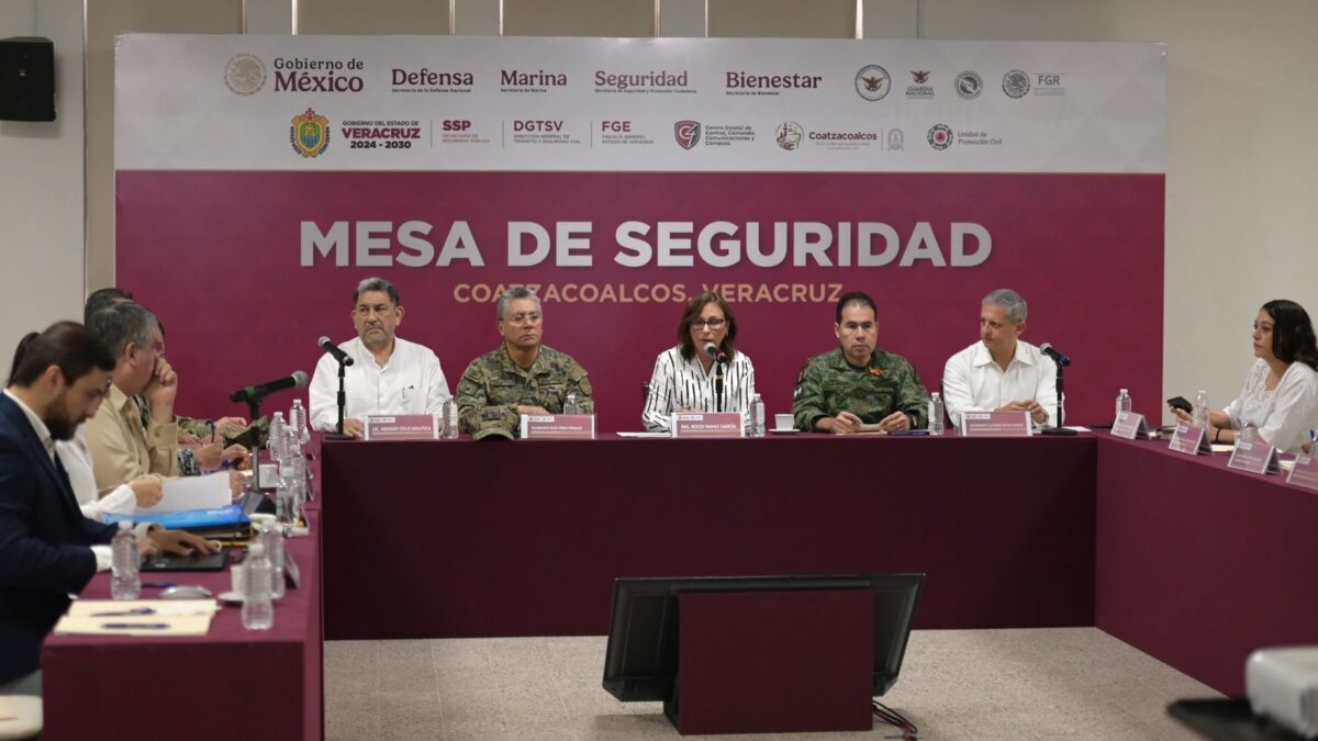 GOBERNADORA ROCÍO NAHLE ENCABEZA PRIMERA MESA DE SEGURIDAD EN COATZACOALCOS