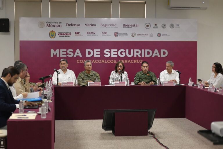 GOBERNADORA ROCÍO NAHLE ENCABEZA PRIMERA MESA DE SEGURIDAD EN COATZACOALCOS