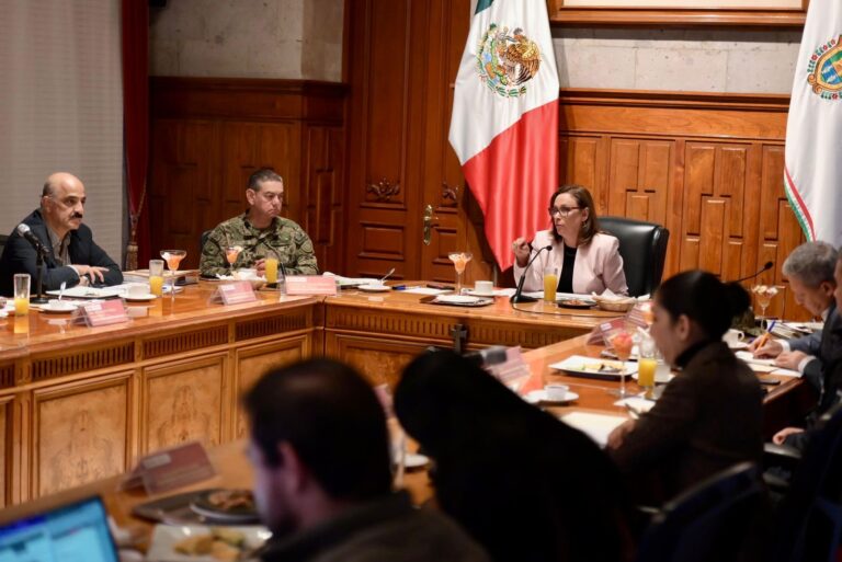 Evalúa Rocío Nahle seguridad y movilidad carretera