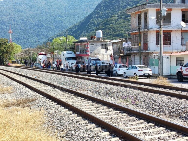 EJECUT4AN A PRESUNTO ELEMENTO DE LA POLICÍA MUNICIPAL DE CD. MENDOZA