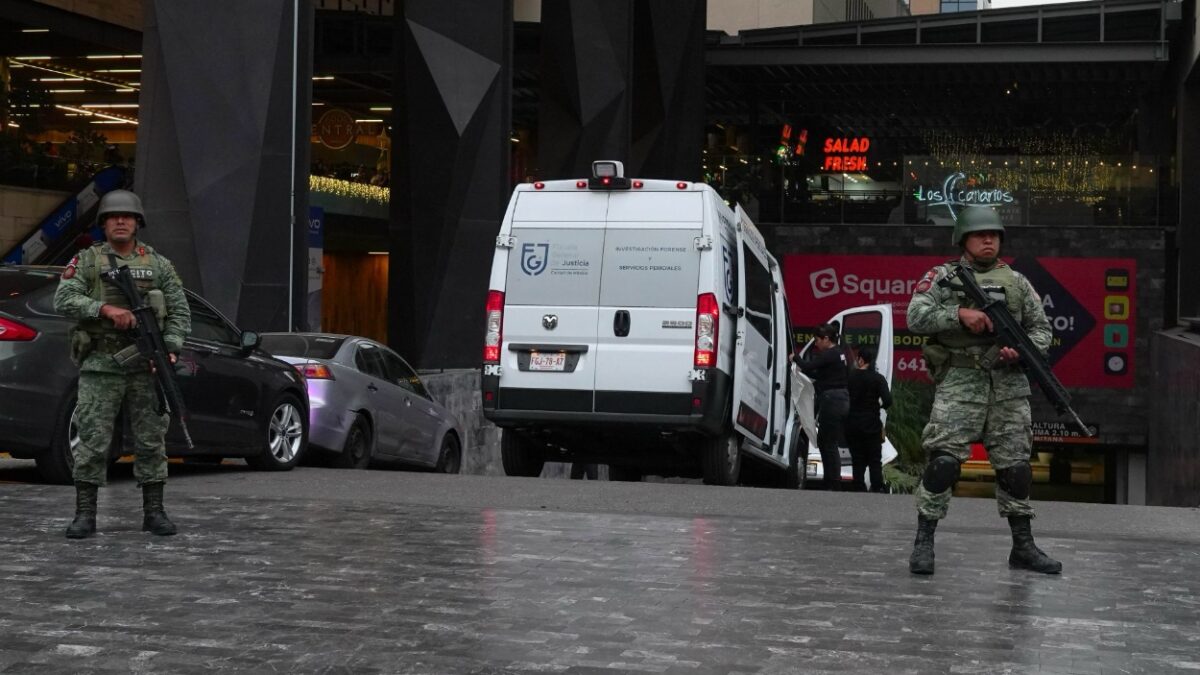 EU emite alerta por asesin4t0 en Plaza Miyana de Polanco