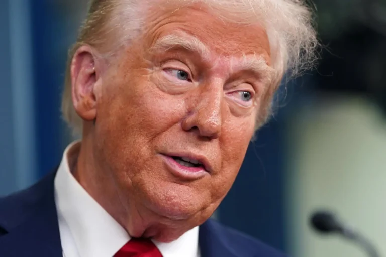 S&P advierte que los aranceles de Trump podrían llevar a México a la recesión