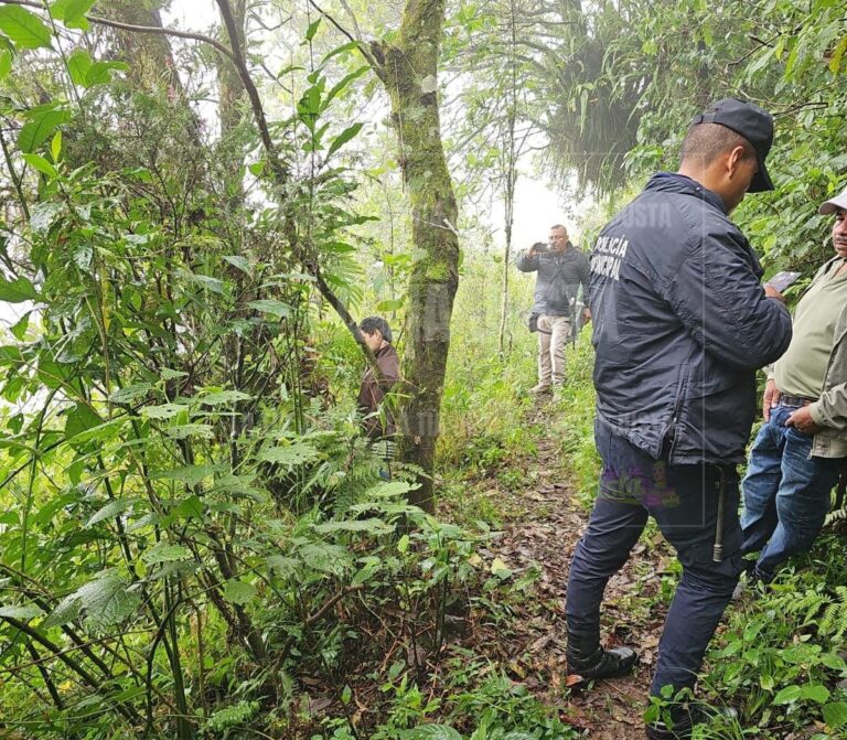 Hallan a hombre sin vid4 en cerro del Barrio Amaquixcla