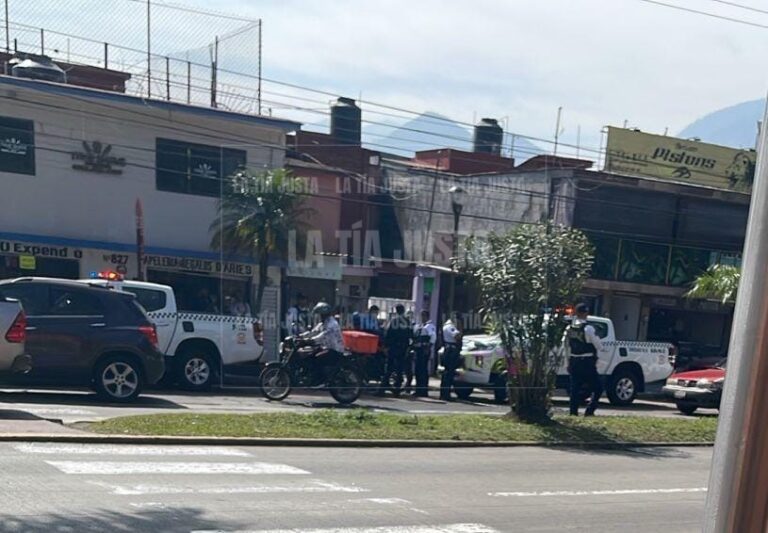 Hombre con arma de juguete genera movilización policial