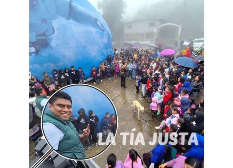 DIPUTADO FEDERAL LLEVA CINE Y REGALOS A NIÑOS DE LA COMUNIDAD ALEJADA DE TONALIXCO.