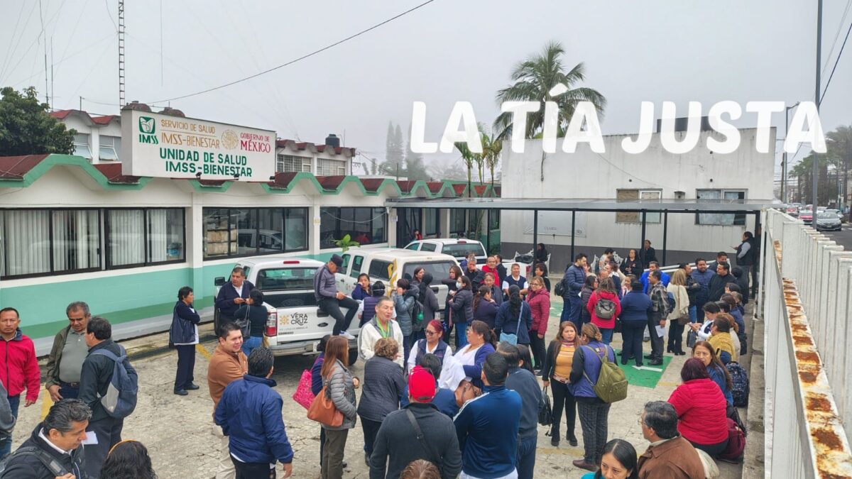 PROTESTAN EN LA JURISDICCIÓN SANITARIA NÚMERO 7 POR FALTA DE PAGO DE ESTIMULOS Y SEGUNDA PARTE DEL AGUINALDO.