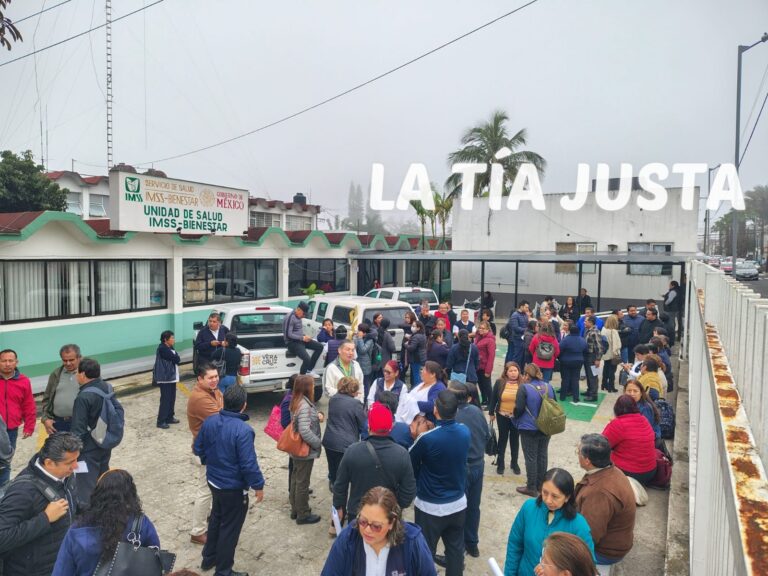 PROTESTAN EN LA JURISDICCIÓN SANITARIA NÚMERO 7 POR FALTA DE PAGO DE ESTIMULOS Y SEGUNDA PARTE DEL AGUINALDO.
