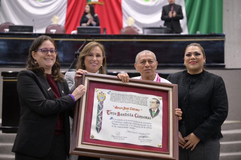 Reconoce Veracruz a Tirso Bautista por la preservación de lenguas indígenas
