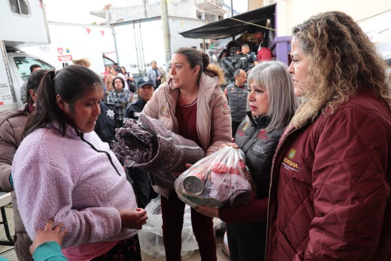 Segunda Caravana Abrigando Corazones llega a la sierra de Zongolica