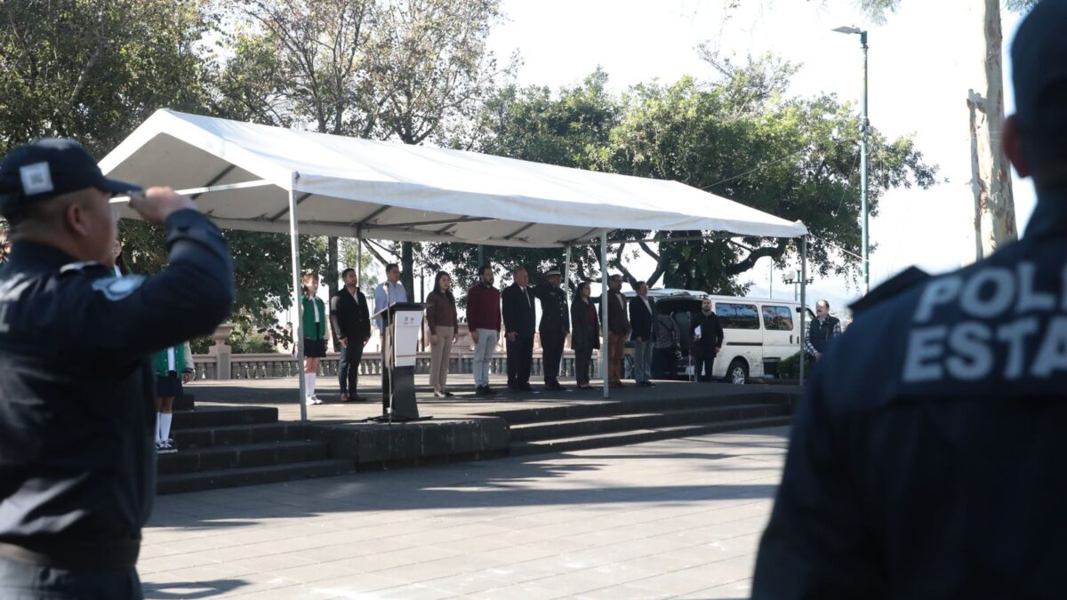 Gobierno del Estado rinde homenaje al Lábaro Patrio
