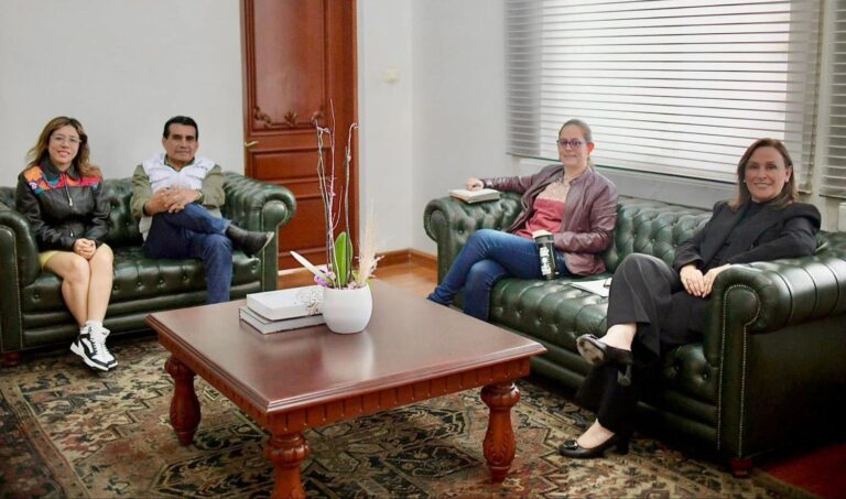 Coordinación y diálogo, gobernadora Rocío Nahle sostuvo encuentro con legisladores locales