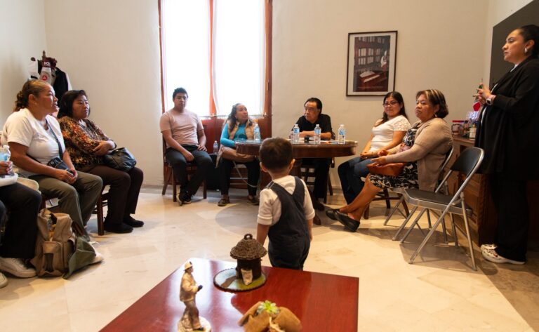 Antorchistas obtienen respuestas favorables en reunión con alcalde Juan Martínez Flores