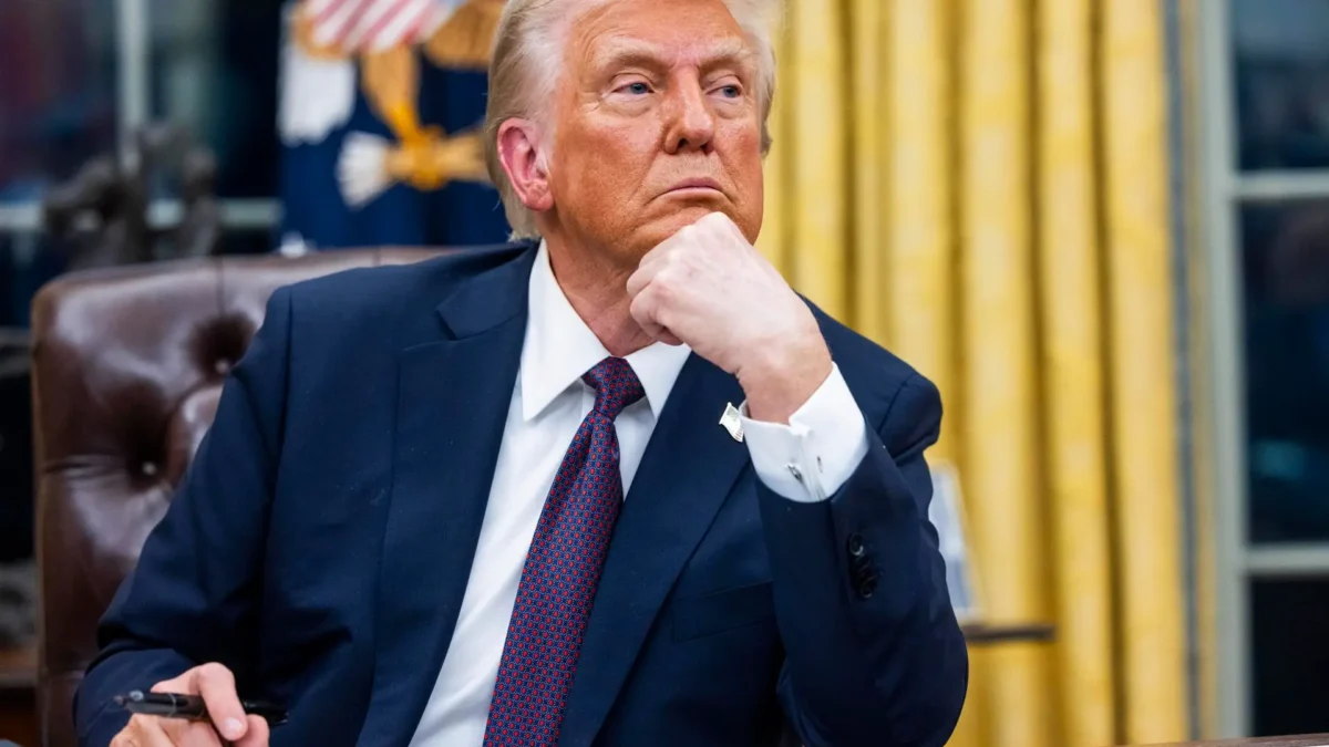 Juez bloquea orden de Trump donde acaba con la ciudadanía por nacimiento en EE.UU.