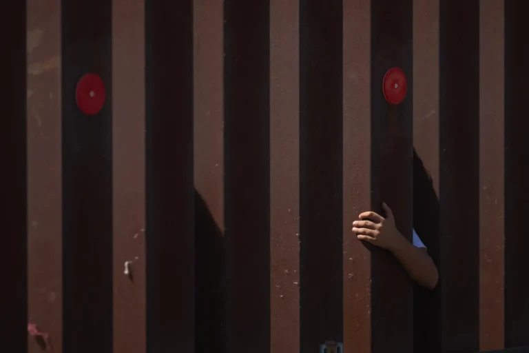 Estados Unidos y México acuerdan coordinar patrullas en su frontera común