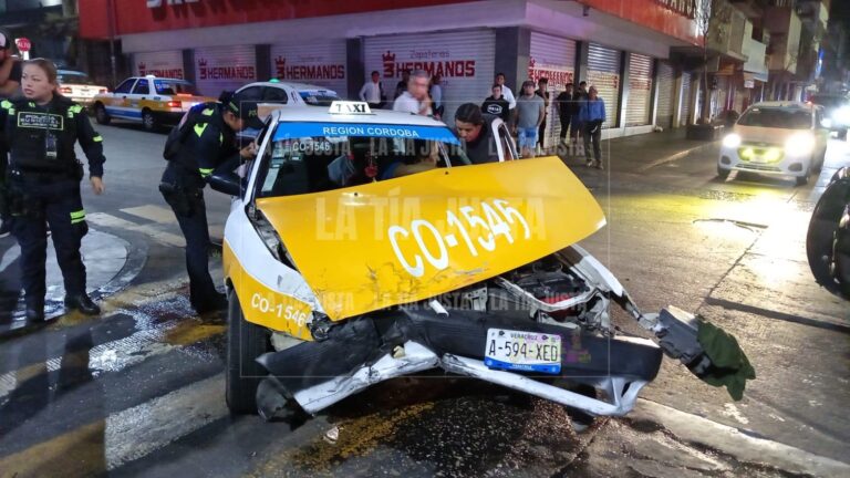 APARATOSO ACCIDENTE DEJA DOS LESIONADOS